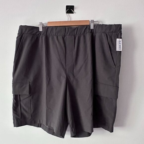 NWT - Old Navy Hybrid Tech Pull-On Cargo Shorts -- 9-inch inseam - Picture 2 of 5
